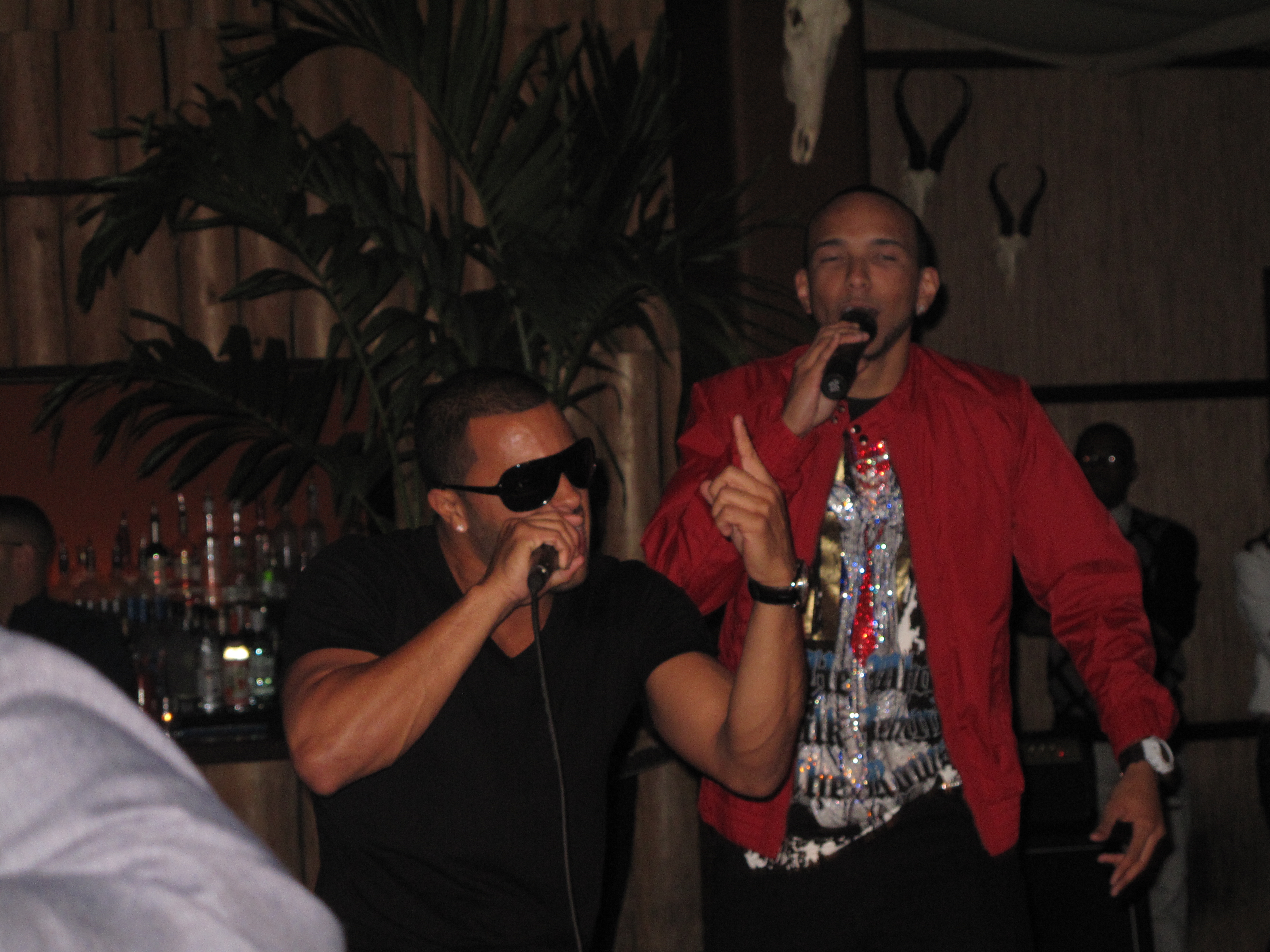 Elijah peforming at DUO Magazine Party 